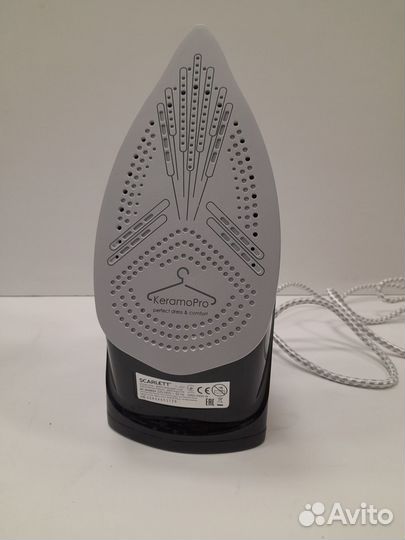 Утюг Scarlett SC-SI30K57