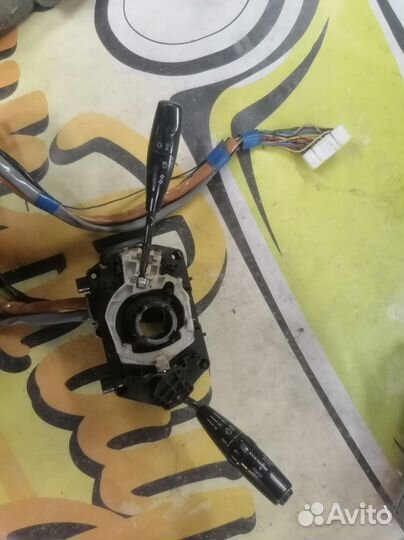 Блок подрулевых переключателей Suzuki Escudo