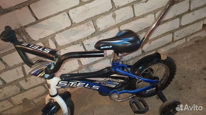 Детский велосипед четырехколесный stels