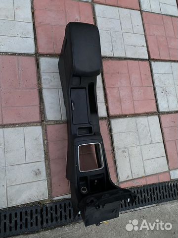 Консоль между сидений Mitsubishi lancer 10