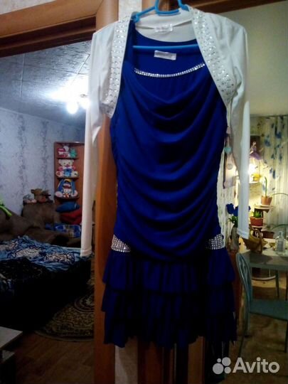 Платье вечернее