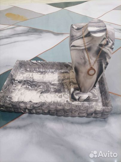 Подносик для бижутерии