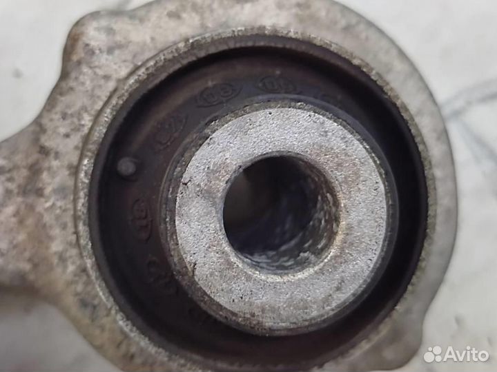 Рычаг передний нижний левый w204 C-class 651.91