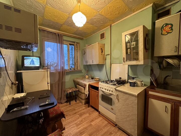 2-к. квартира, 48 м², 4/9 эт.