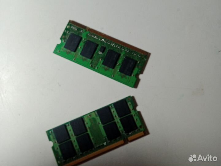 Озу для ноутбука Samsung каждая плашка по 2 гб