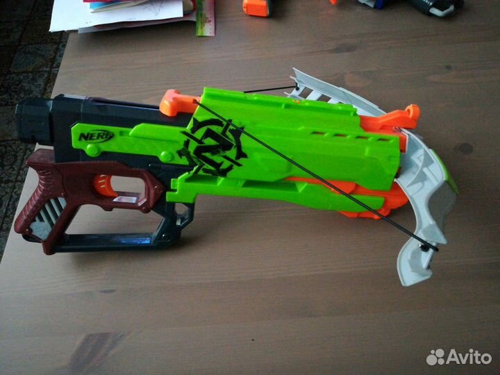 Бластеры, пистолеты, арболет nerf