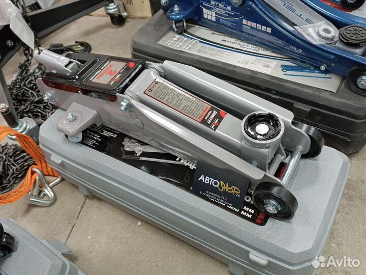 Домкрат подкатной в Челябинске