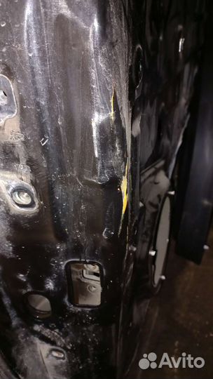 Передняя правая дверь LADA Xray с дефектом