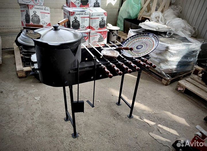 Мангал с подказанником+ казан + печь