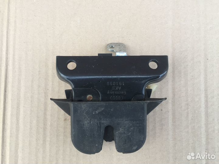 Замок багажника Audi A4 B5 Avant 1,9 Diesel