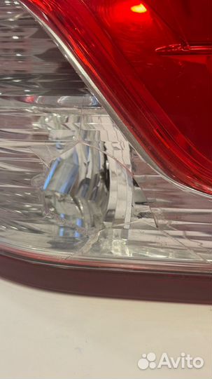 Фонарь задний правый Honda CR-V (битый)