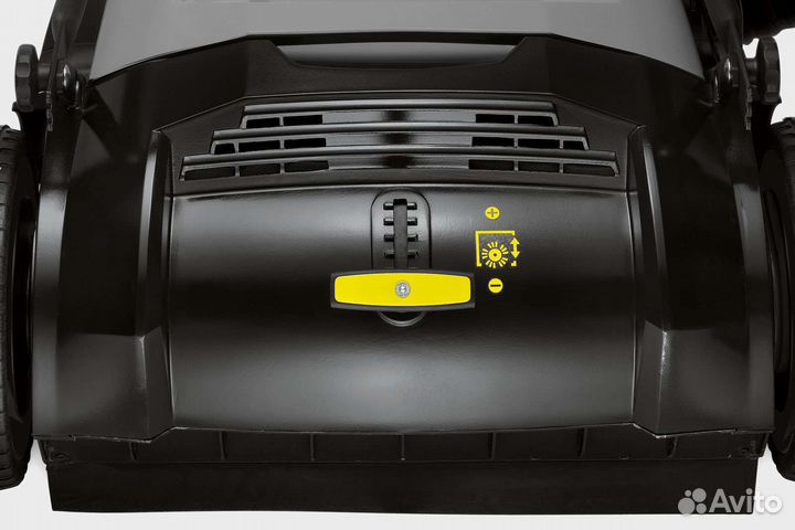 Подметальная машина Karcher KM 70/20 2 SB