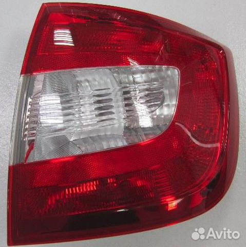 Фонарь правый задний в крыло Skoda Rapid