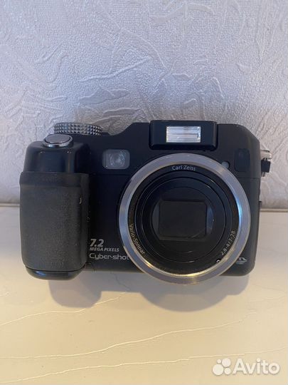 Компактный фотоаппарат sony