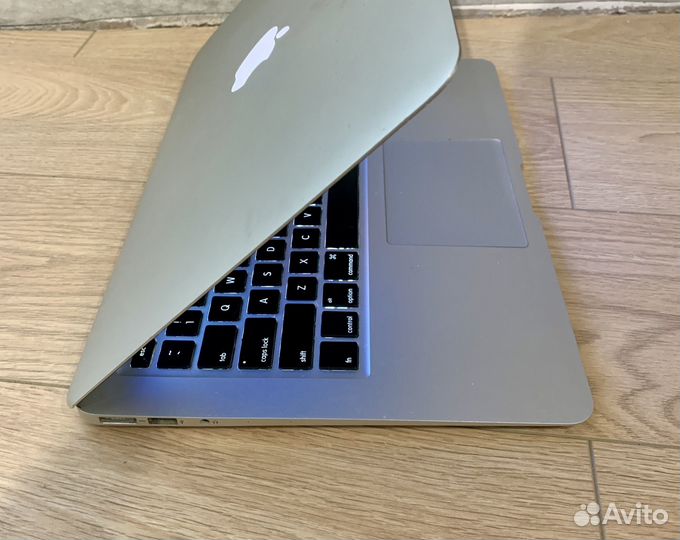 Apple MacBook Air 13 дюймов