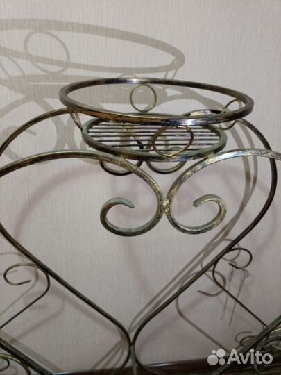 Подставка для цветов напольная металлическая