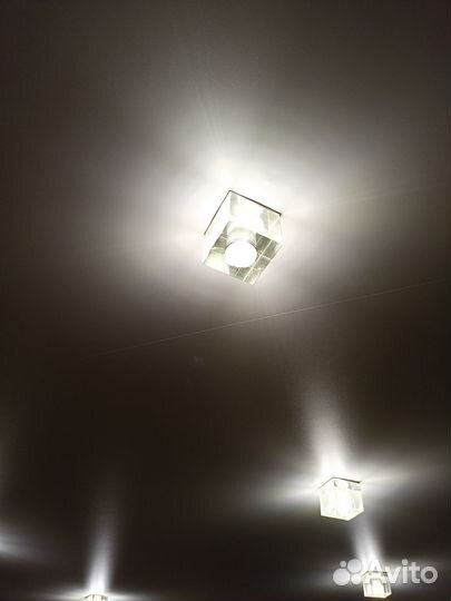 Продаю светильники потолочные