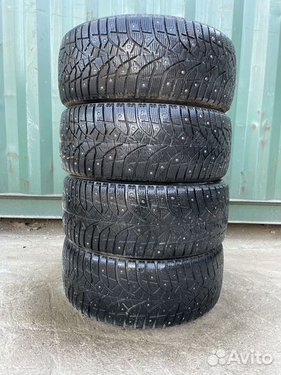 Bridgestone Blizzak Spike-02 245/45 R18
