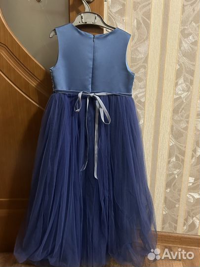 Нарядное платье