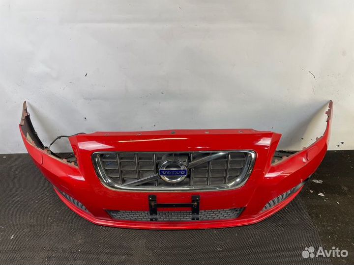 Бампер Volvo V60 с 2010г. передний