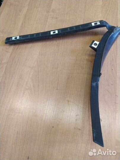 Направляющая бампера (кронштейн) задняя левая