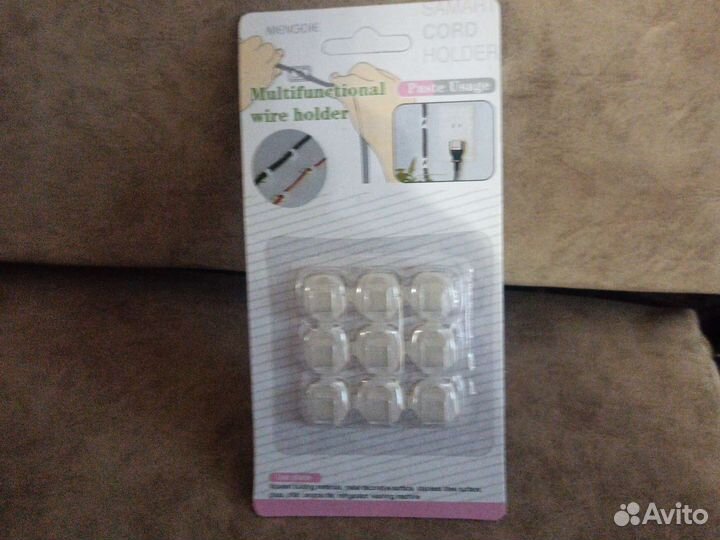 Крючки для новогодних гирлянд