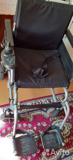 Инвалидная коляска с электроприводом