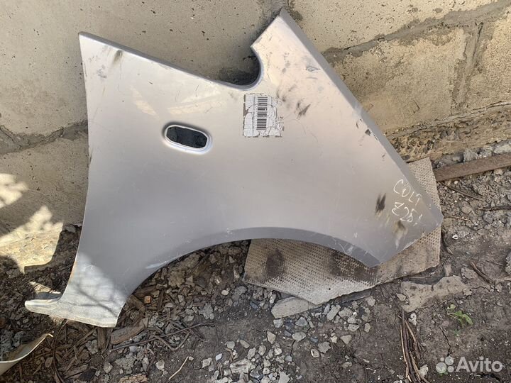 Крыло mitsubishi кольт