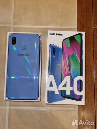 Samsung Galaxy A40, 4/64 ГБ