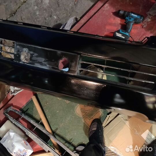 Бампер передний Toyota Land Cruiser 200 12-15