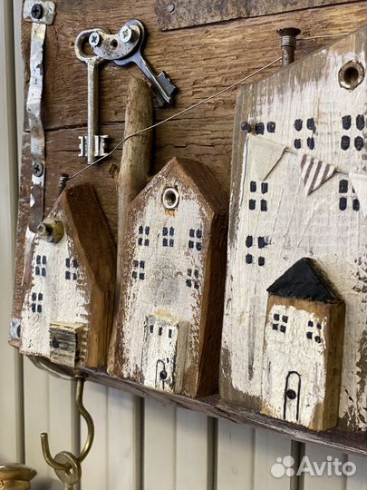 Ключница настенная из дерева для дома дрифтвуд