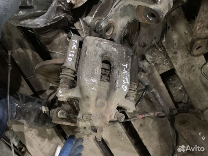 Задний суппорт Тойота Корола 120