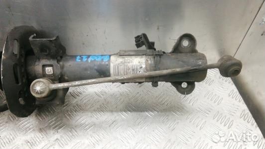 Стойка передняя левая mercedes benz E-class W212