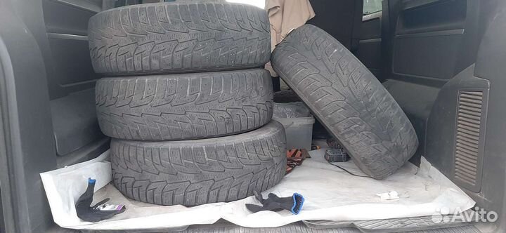 Hankook Winter I'Pike 215/65 R16