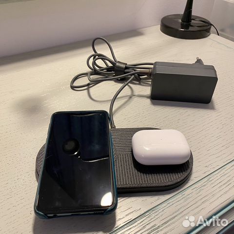 Универсальная зарядная станция