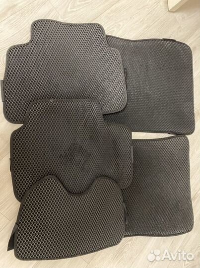 Автомобильные коврики