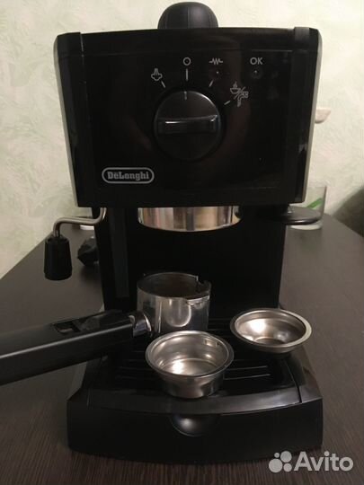 Кофеварка рожковая DeLonghi EC 145