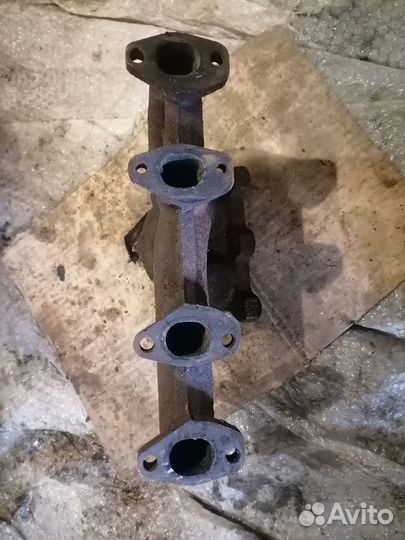 Коллектор выпускной Volkswagen Jetta 5