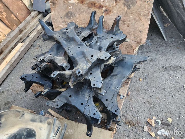 Подрамник mitsubishi lancer 9