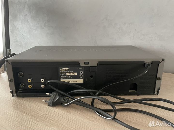 Видеомагнитофон