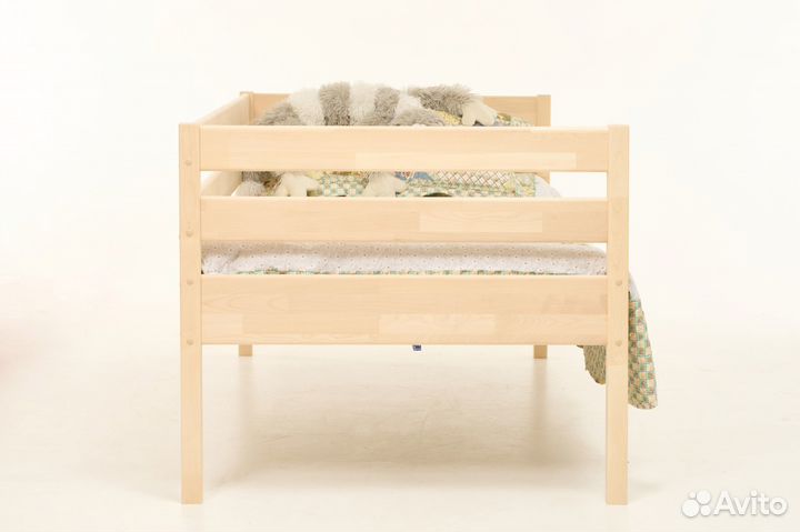 Кровать детская с бортиком