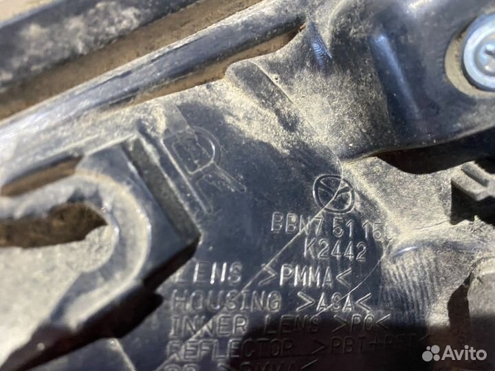 Фонарь задний правый mazda 3 bl