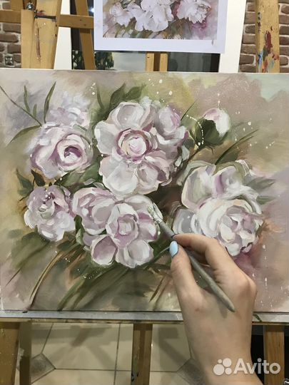 Художник,ведущий мастер-классы по рисованию