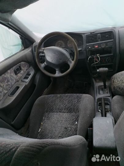 Nissan Almera 1.6 AT, 2000, битый, 200 000 км