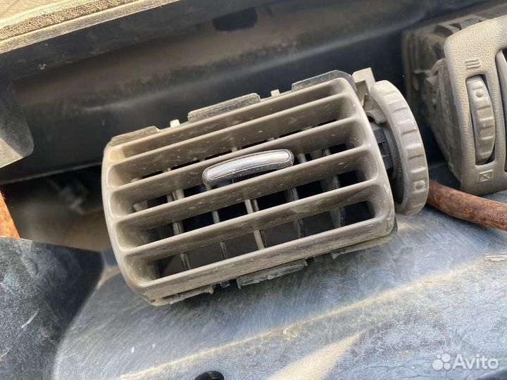 Дефлектор Mazda Millenia