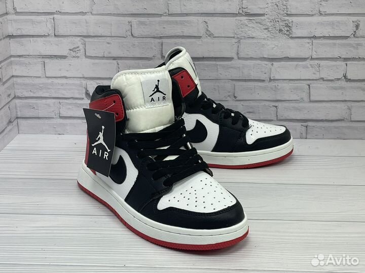 Кроссовки Nike air jordan 1