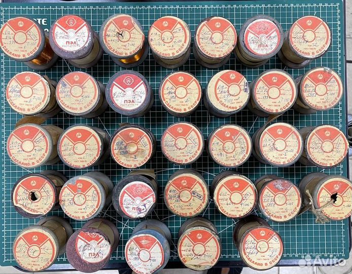 Медная проволока в катушках и нихромовая проволока