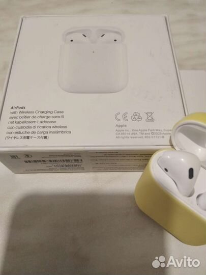 Беспроводные наушники apple airpods