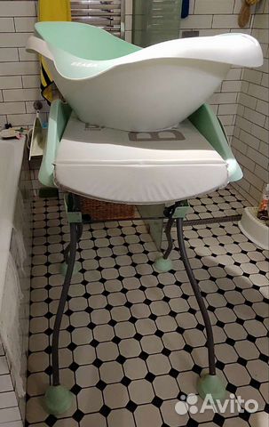 Пеленальный столик и ванночка Beaba