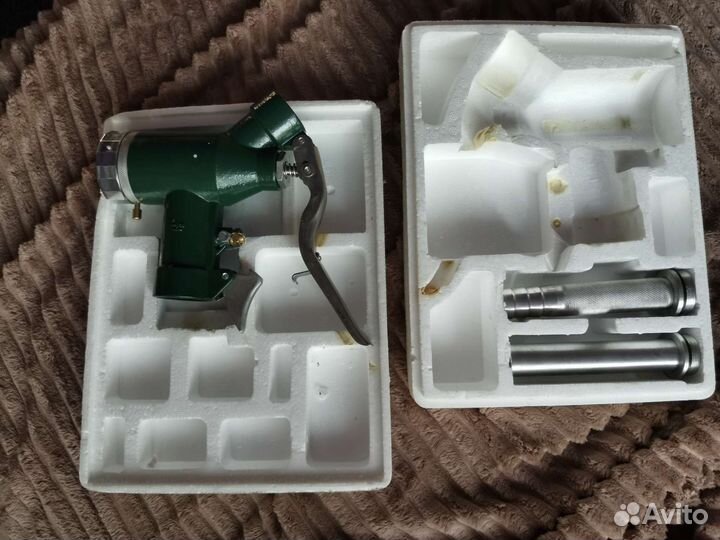 Маслораздаточный пистолет